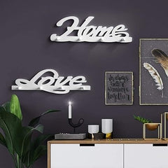 علاقة ملابس جدارية بتصميم "Love"
